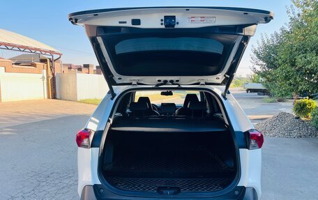 Toyota RAV4, 2020 год, 2 290 000 рублей, 11 фотография