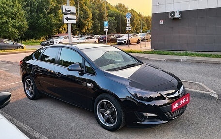 Opel Astra J, 2013 год, 640 000 рублей, 4 фотография