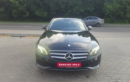 Mercedes-Benz E-Класс, 2017 год, 3 100 000 рублей, 3 фотография