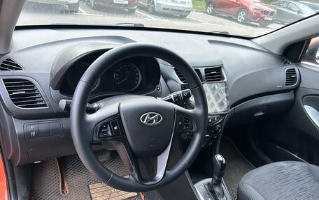 Hyundai Solaris II рестайлинг, 2015 год, 1 050 000 рублей, 6 фотография