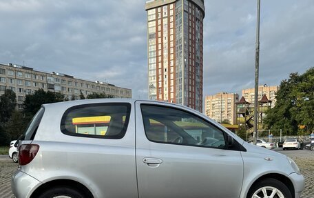 Toyota Yaris I рестайлинг, 2000 год, 299 000 рублей, 3 фотография