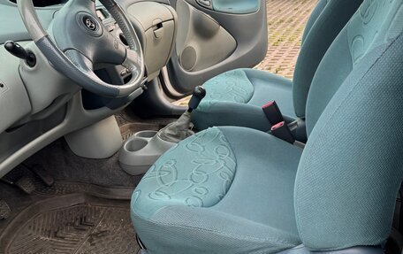 Toyota Yaris I рестайлинг, 2000 год, 299 000 рублей, 21 фотография