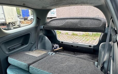 Toyota Yaris I рестайлинг, 2000 год, 299 000 рублей, 25 фотография