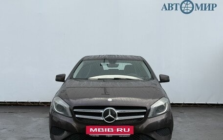 Mercedes-Benz A-Класс, 2015 год, 1 195 000 рублей, 2 фотография