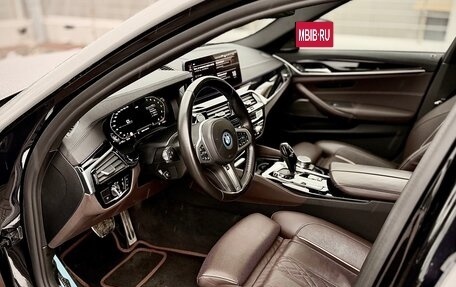BMW 5 серия, 2021 год, 4 890 000 рублей, 14 фотография