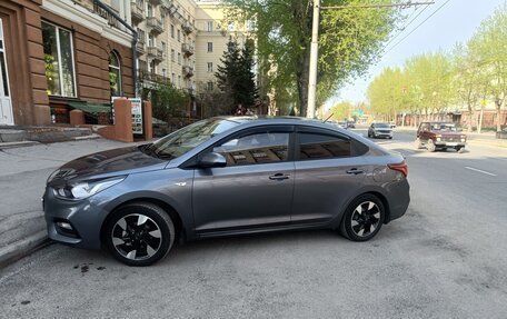 Hyundai Solaris II рестайлинг, 2019 год, 1 250 000 рублей, 6 фотография