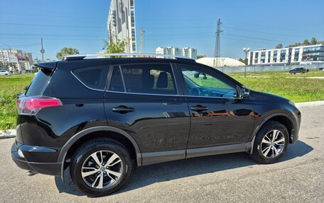 Toyota RAV4, 2017 год, 2 350 000 рублей, 4 фотография