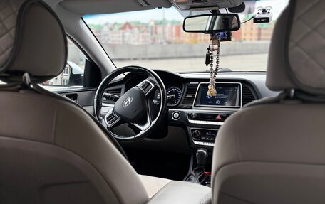 Hyundai Sonata VII, 2017 год, 2 100 000 рублей, 9 фотография