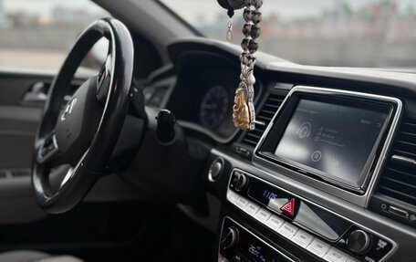 Hyundai Sonata VII, 2017 год, 2 100 000 рублей, 12 фотография