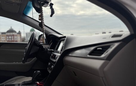 Hyundai Sonata VII, 2017 год, 2 100 000 рублей, 13 фотография