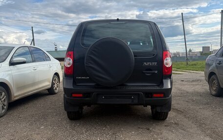 Chevrolet Niva I рестайлинг, 2018 год, 750 000 рублей, 2 фотография