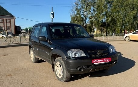 Chevrolet Niva I рестайлинг, 2018 год, 750 000 рублей, 7 фотография