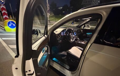 Bentley Bentayga I, 2017 год, 9 400 000 рублей, 12 фотография