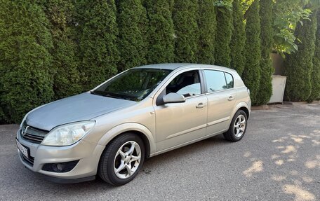 Opel Astra H, 2007 год, 300 000 рублей, 1 фотография