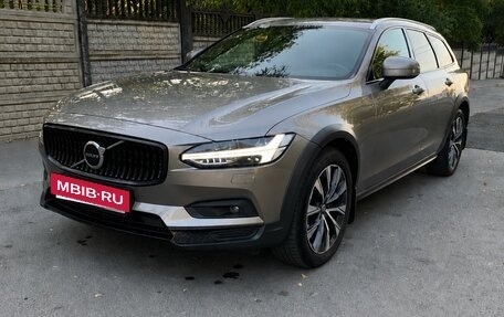 Volvo V90 Cross Country I рестайлинг, 2021 год, 4 950 000 рублей, 2 фотография