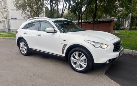 Infiniti QX70, 2013 год, 2 270 000 рублей, 2 фотография