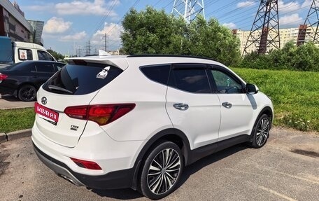 Hyundai Santa Fe III рестайлинг, 2018 год, 1 599 000 рублей, 3 фотография