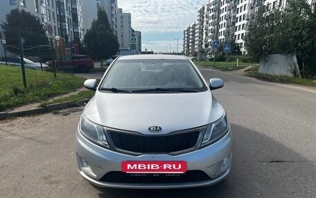 KIA Rio III рестайлинг, 2012 год, 560 000 рублей, 2 фотография