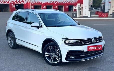 Volkswagen Tiguan II, 2018 год, 2 600 000 рублей, 4 фотография