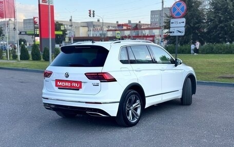 Volkswagen Tiguan II, 2018 год, 2 600 000 рублей, 2 фотография