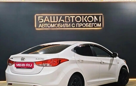 Hyundai Elantra V, 2013 год, 990 000 рублей, 4 фотография