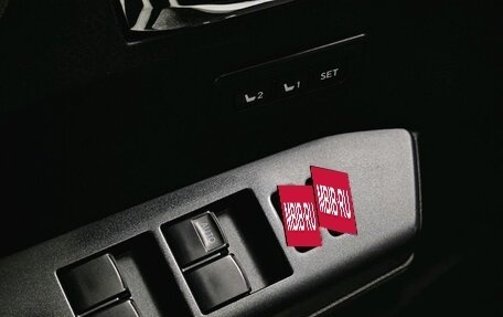 Toyota RAV4, 2017 год, 2 450 000 рублей, 8 фотография