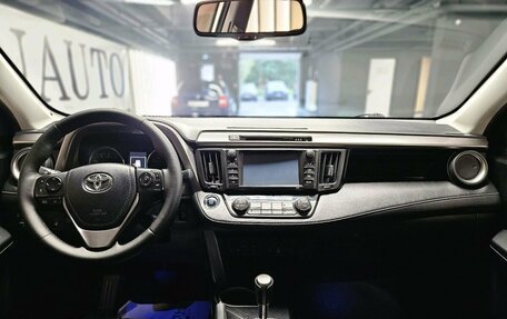 Toyota RAV4, 2017 год, 2 450 000 рублей, 17 фотография