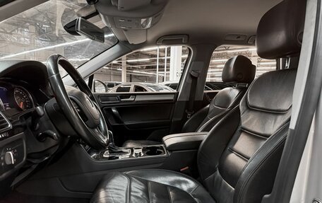 Volkswagen Touareg III, 2013 год, 2 124 000 рублей, 9 фотография
