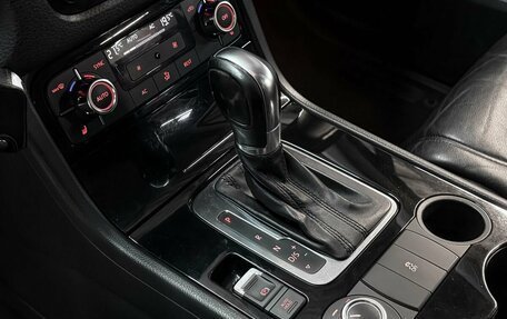 Volkswagen Touareg III, 2013 год, 2 124 000 рублей, 13 фотография
