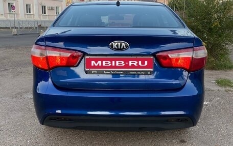 KIA Rio III рестайлинг, 2013 год, 560 000 рублей, 3 фотография