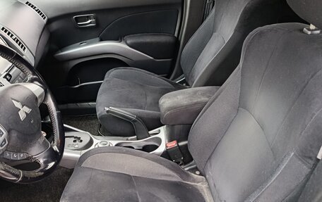 Mitsubishi Outlander III рестайлинг 3, 2008 год, 750 000 рублей, 10 фотография