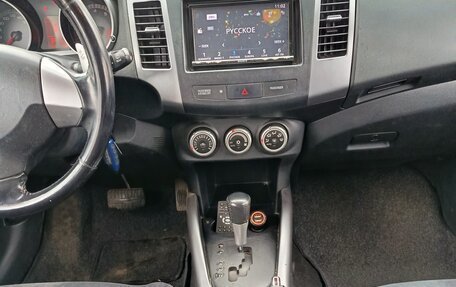 Mitsubishi Outlander III рестайлинг 3, 2008 год, 750 000 рублей, 9 фотография