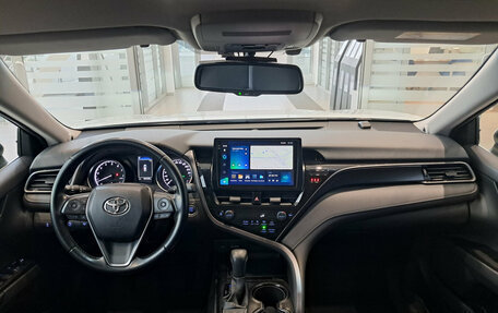 Toyota Camry, 2021 год, 2 850 000 рублей, 14 фотография
