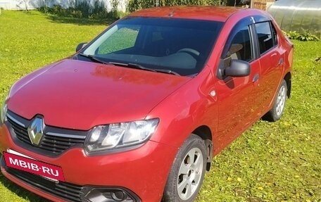 Renault Logan II, 2015 год, 600 000 рублей, 3 фотография