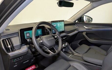 Skoda Kodiaq, 2025 год, 5 600 000 рублей, 16 фотография