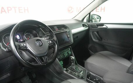 Volkswagen Tiguan II, 2018 год, 2 567 000 рублей, 9 фотография
