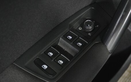 Volkswagen Tiguan II, 2018 год, 2 567 000 рублей, 14 фотография