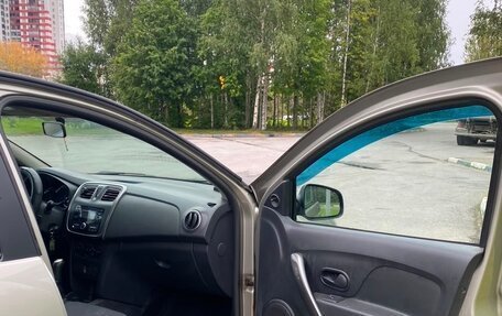 Renault Logan II, 2014 год, 400 000 рублей, 5 фотография