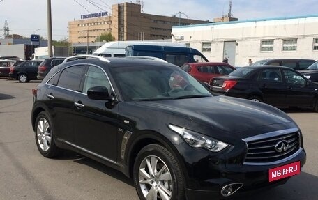 Infiniti QX70, 2015 год, 2 299 000 рублей, 1 фотография