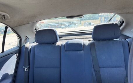 Mitsubishi Carisma I, 2001 год, 130 000 рублей, 11 фотография