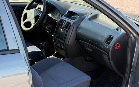 Mitsubishi Carisma I, 2001 год, 130 000 рублей, 8 фотография