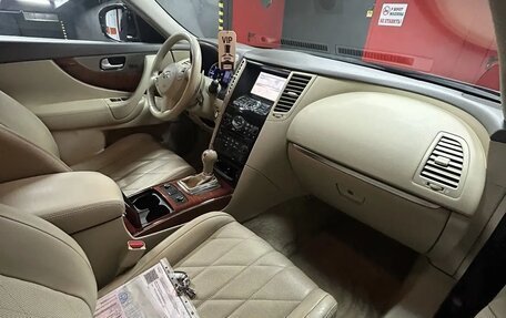 Infiniti QX70, 2015 год, 2 299 000 рублей, 3 фотография