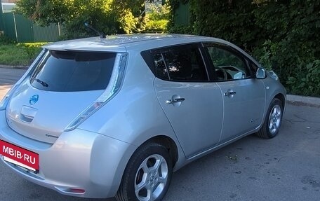 Nissan Leaf I, 2011 год, 710 000 рублей, 2 фотография