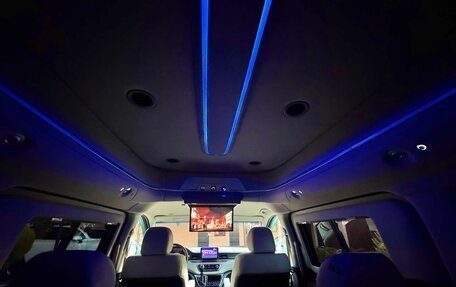 Hyundai Grand Starex Grand Starex I рестайлинг 2, 2019 год, 3 950 000 рублей, 25 фотография