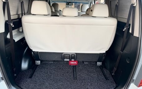 Hyundai Grand Starex Grand Starex I рестайлинг 2, 2019 год, 3 950 000 рублей, 17 фотография