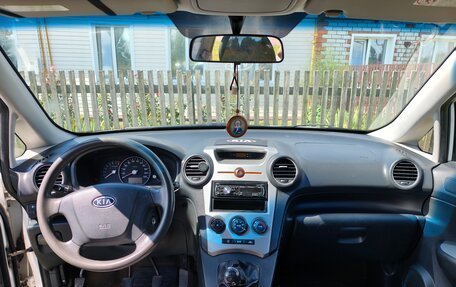 KIA Carens III (RP), 2009 год, 560 000 рублей, 3 фотография