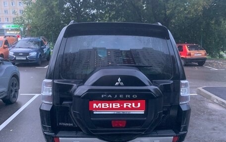 Mitsubishi Pajero IV, 2014 год, 2 850 000 рублей, 4 фотография