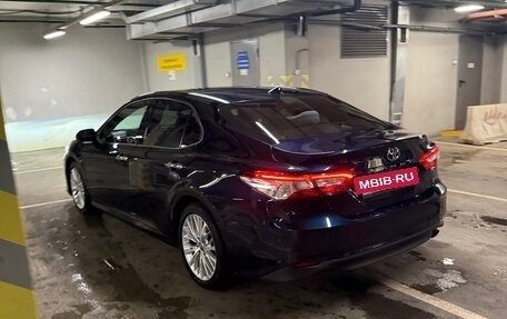 Toyota Camry, 2018 год, 2 650 000 рублей, 5 фотография