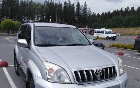 Toyota Land Cruiser Prado 120 рестайлинг, 2003 год, 1 850 000 рублей, 2 фотография