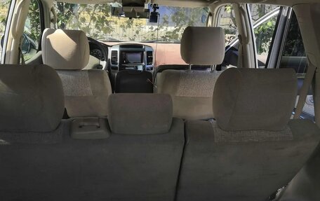 Toyota Land Cruiser Prado 120 рестайлинг, 2003 год, 1 850 000 рублей, 7 фотография